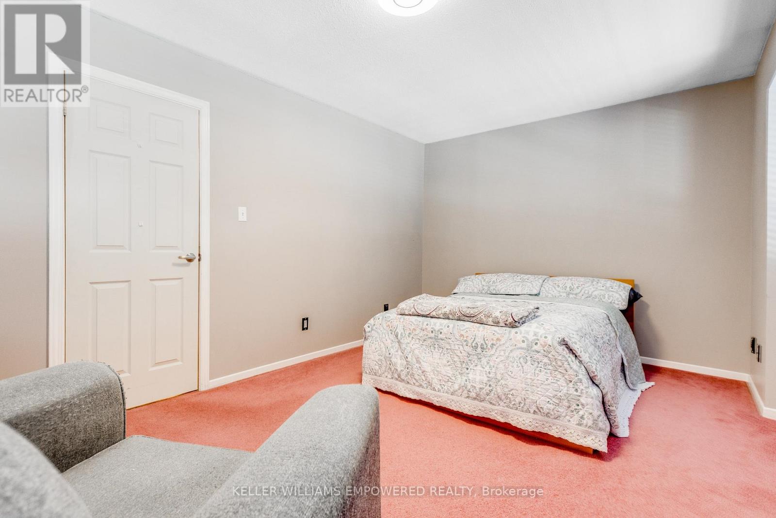 57 Mcmullen Crescent, Brampton, Ontario  L6S 3M2 - Photo 14 - W12799294