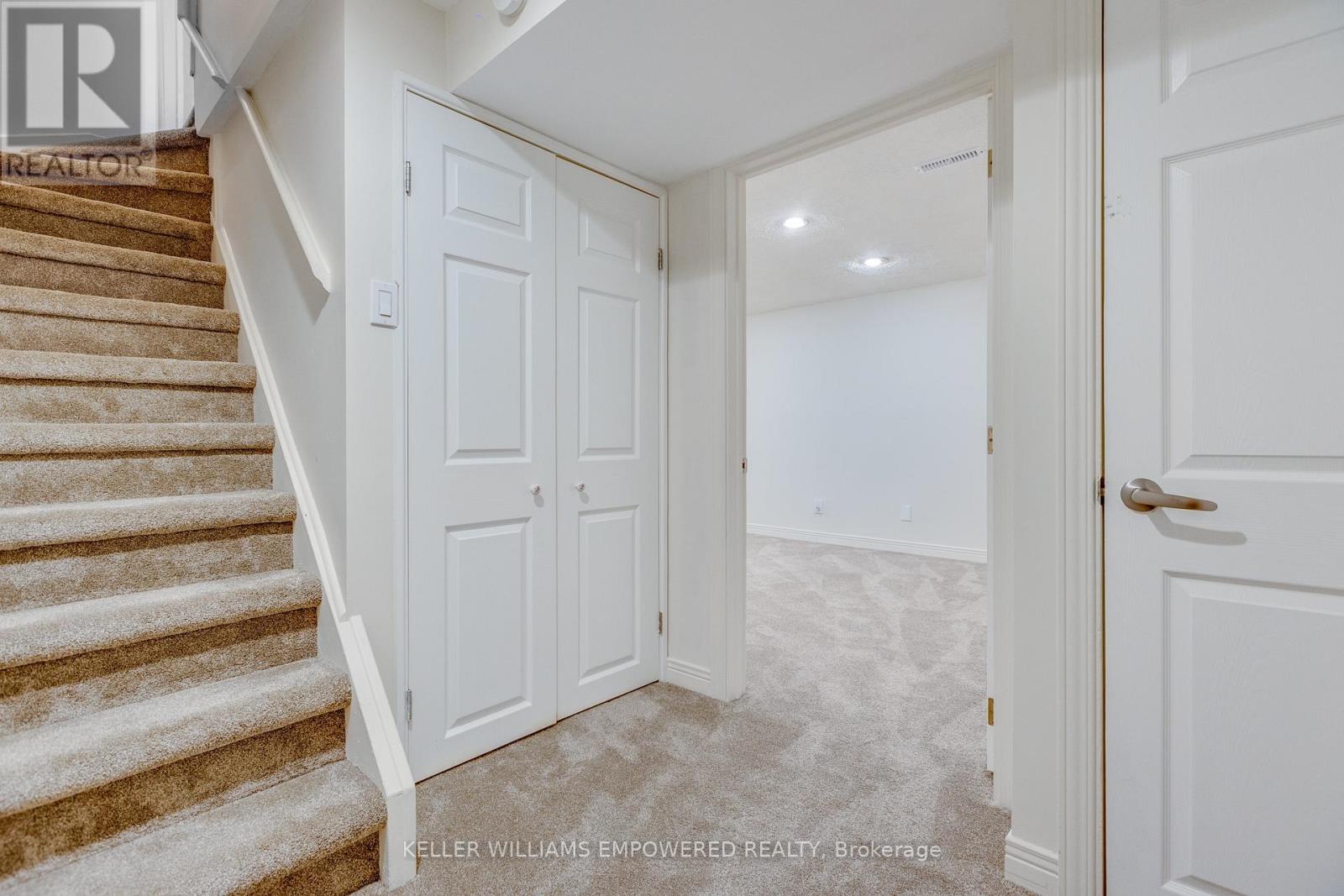 57 Mcmullen Crescent, Brampton, Ontario  L6S 3M2 - Photo 18 - W12799294