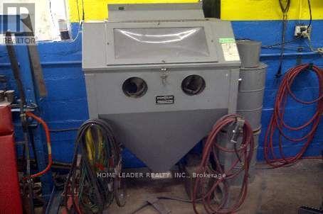 1530 Keele Street, Toronto, Ontario  M6N 3E9 - Photo 17 - W12799296