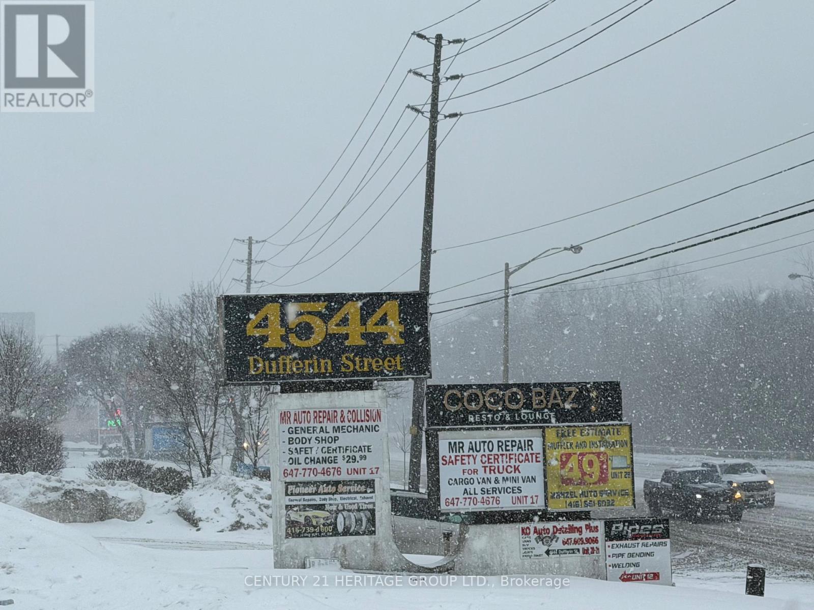 202 B - 4544 Dufferin Street W, Toronto, Ontario  M3H 5X2 - Photo 2 - W12799308