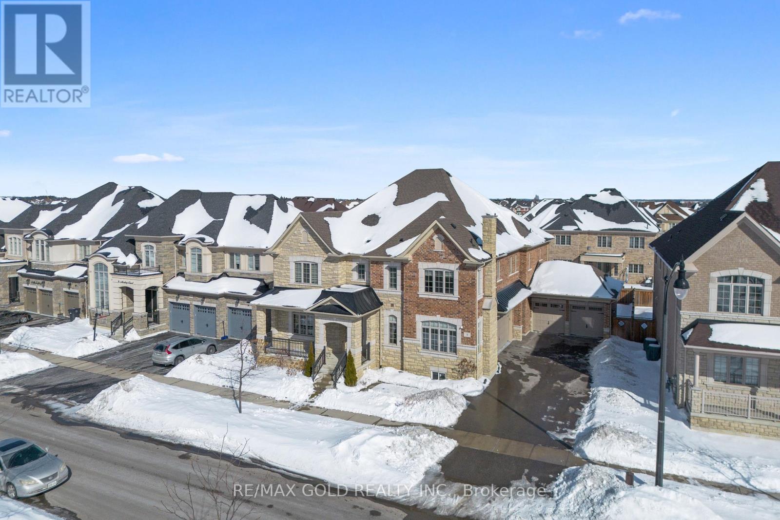 8 Markey Court, Brampton, Ontario  L6P 4L1 - Photo 41 - W12799316