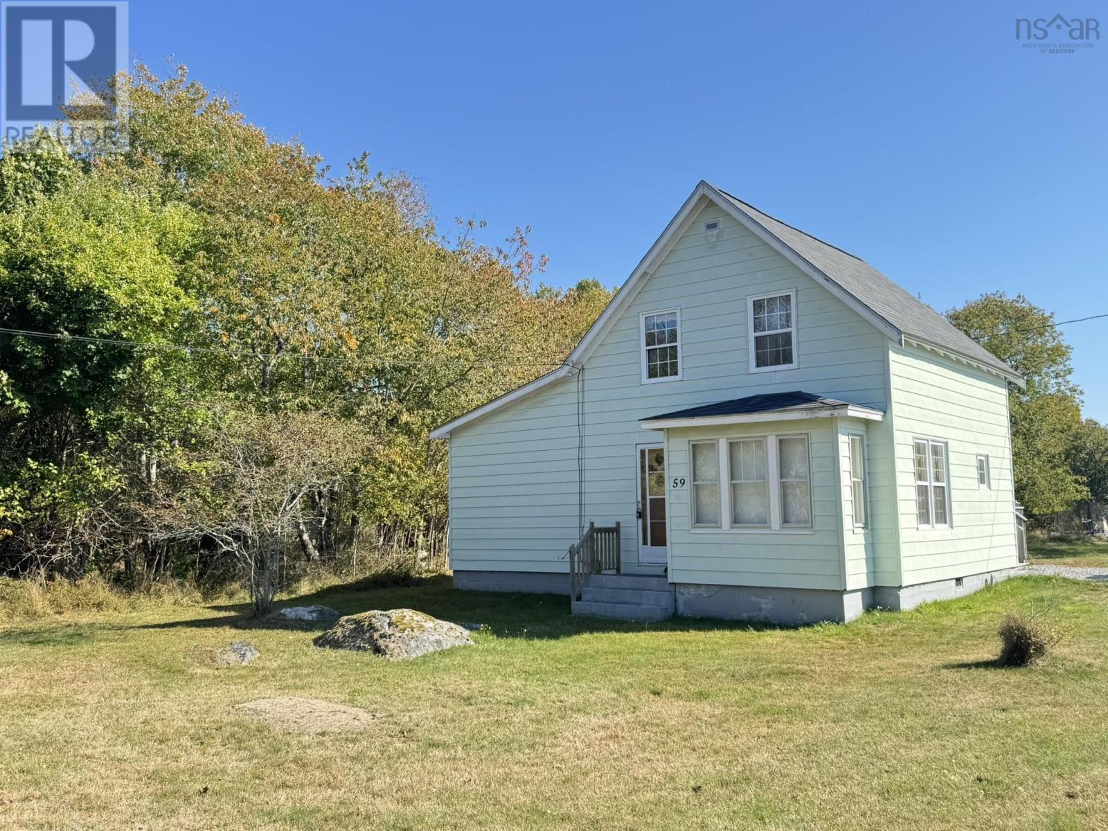 59 Transvaal Street, Shelburne, Nova Scotia  B0T 1W0 - Photo 3 - 202525320