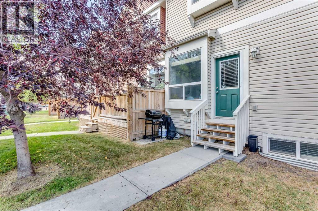 404, 703 Luxstone Square Sw, Airdrie, Alberta  T4B 0A3 - Photo 4 - A2287097