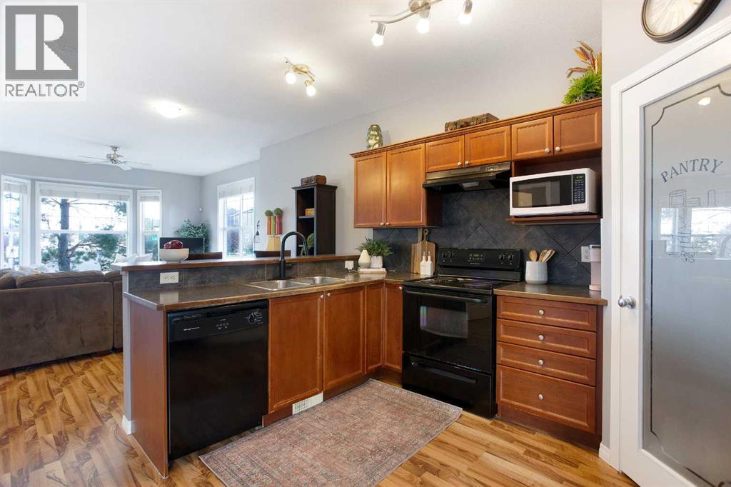 404, 703 Luxstone Square Sw, Airdrie, Alberta  T4B 0A3 - Photo 12 - A2287097