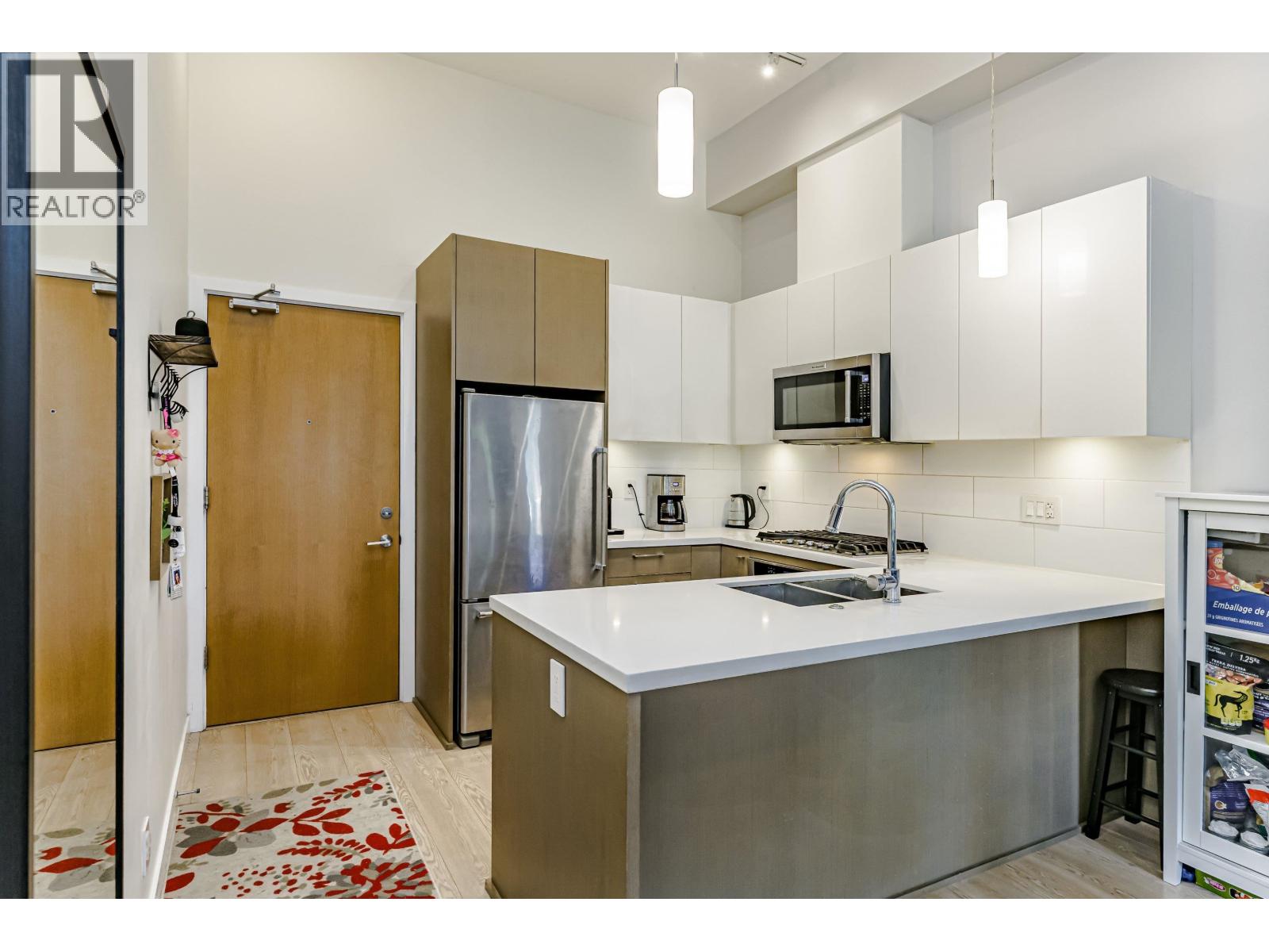 102 28 E Royal Avenue, New Westminster, British Columbia  V3L 0B7 - Photo 11 - R3091051