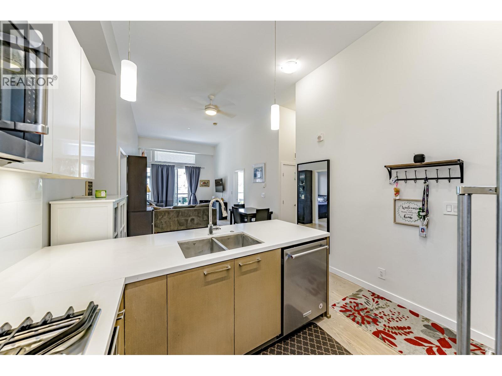 102 28 E Royal Avenue, New Westminster, British Columbia  V3L 0B7 - Photo 13 - R3091051