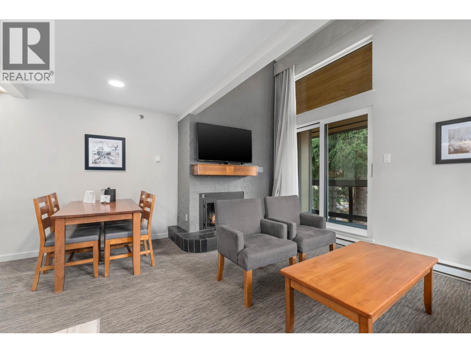 202 4420 Sundial Place, Whistler, British Columbia  V8E 1G8 - Photo 5 - R3061935