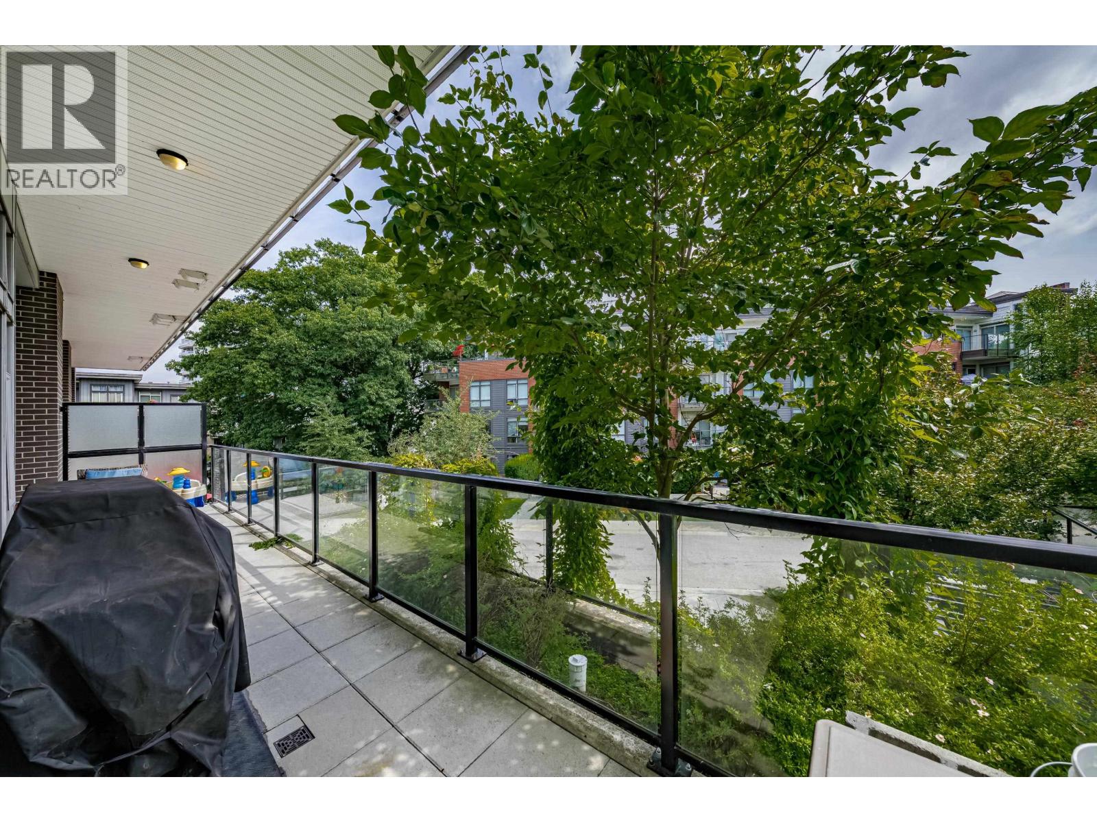 102 28 E Royal Avenue, New Westminster, British Columbia  V3L 0B7 - Photo 24 - R3091051