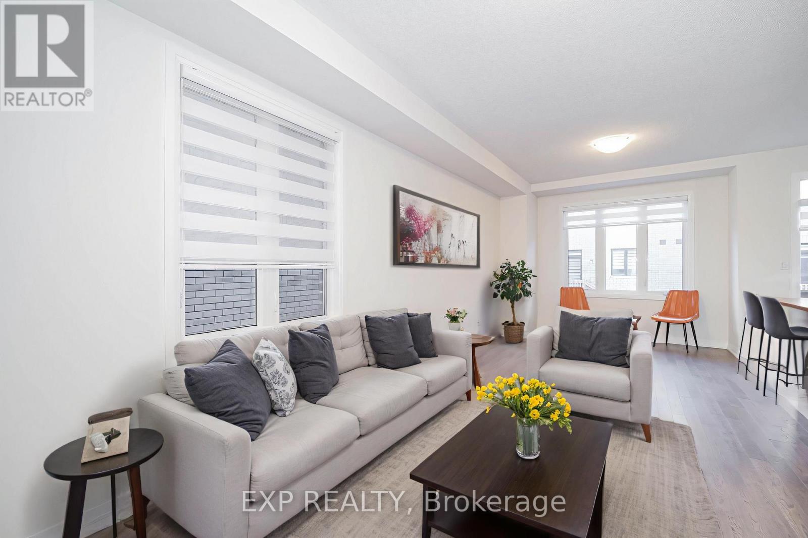 1033 Pisces Trail, Pickering, Ontario  L1X 0P7 - Photo 4 - E12798648