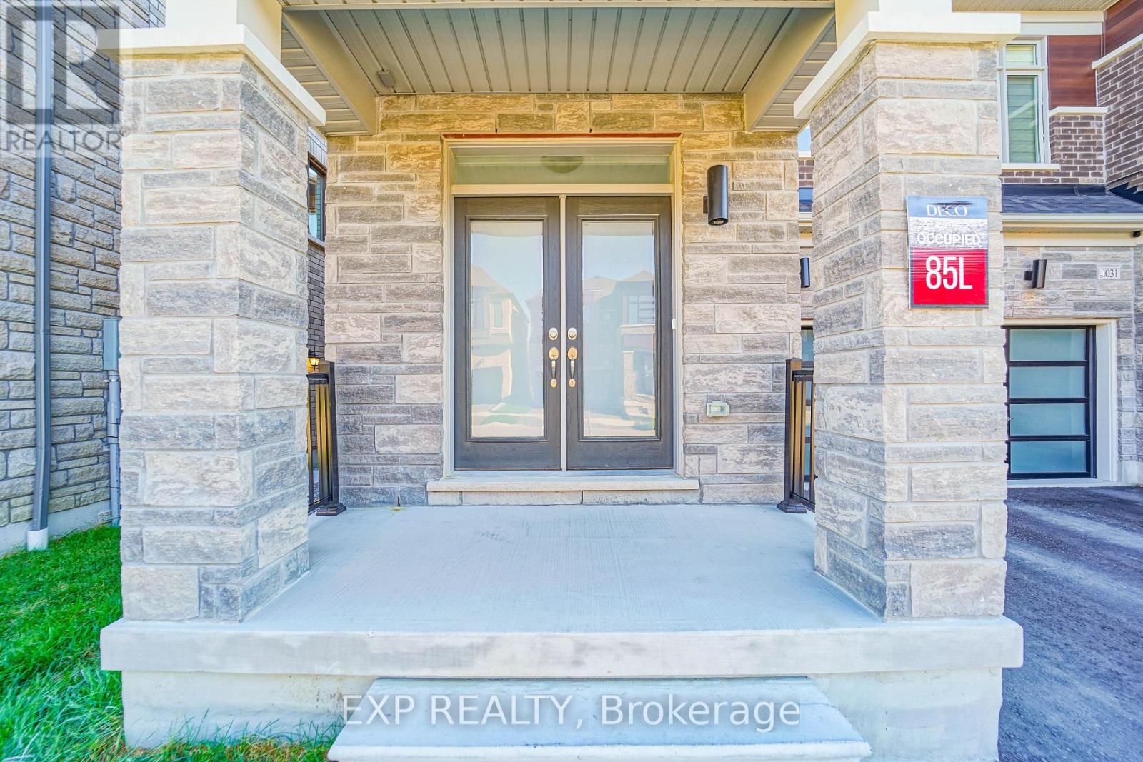 1033 Pisces Trail, Pickering, Ontario  L1X 0P7 - Photo 2 - E12798648