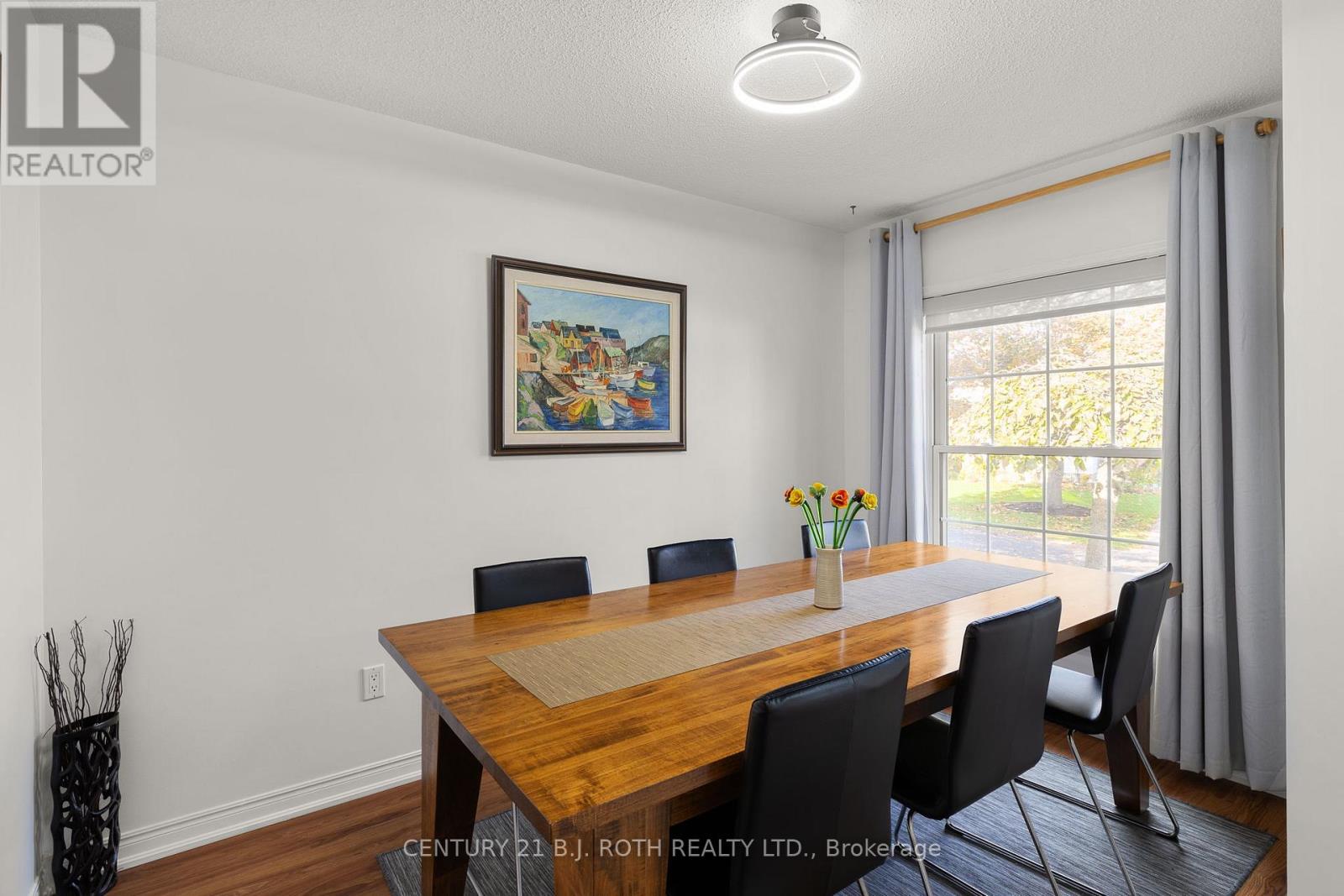 60 Tamarack Drive, Oro-Medonte, Ontario  L0L 1T0 - Photo 6 - S12530722