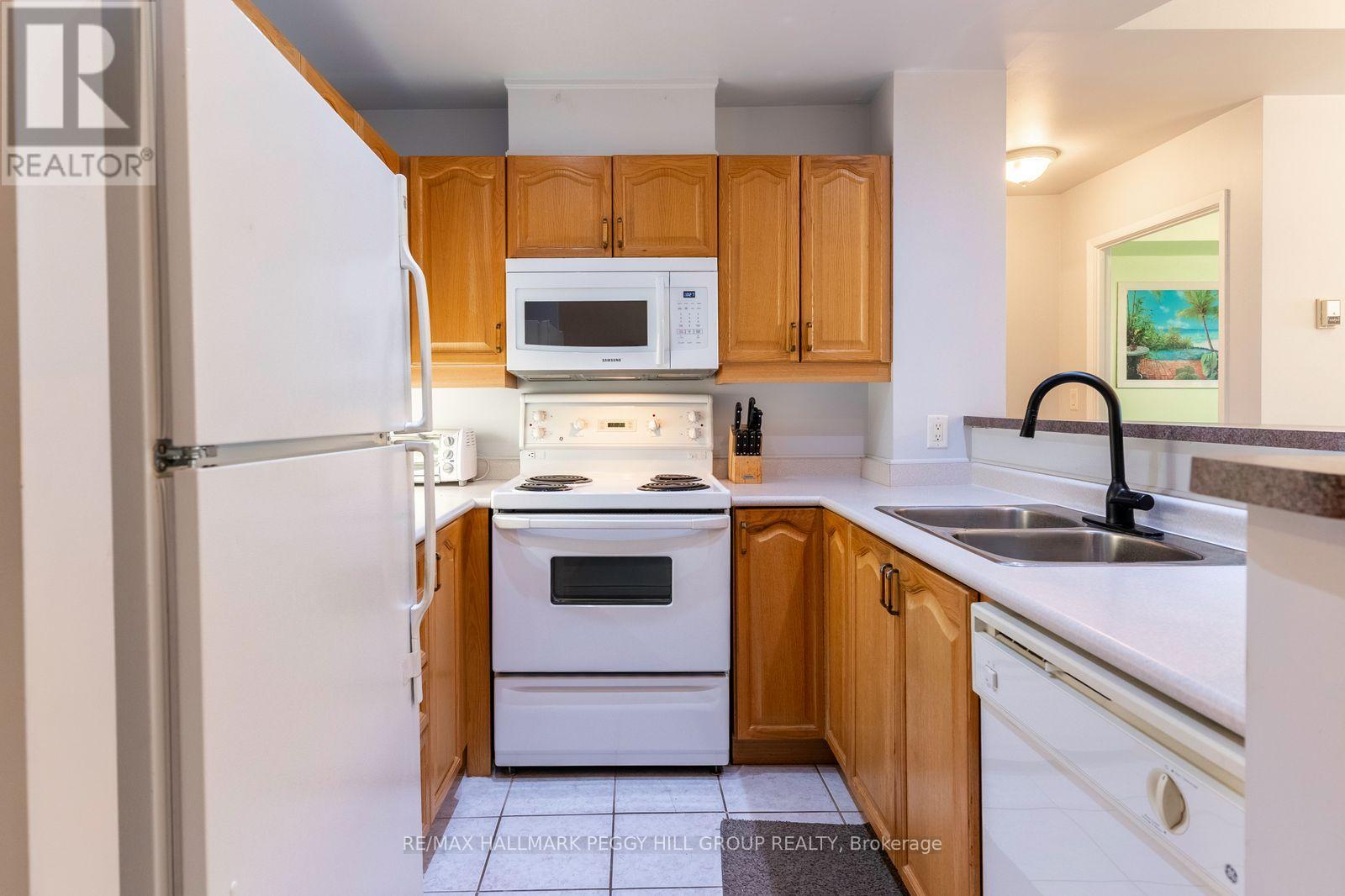 401 - 2 Toronto Street, Barrie, Ontario  L4N 9R2 - Photo 7 - S12754468