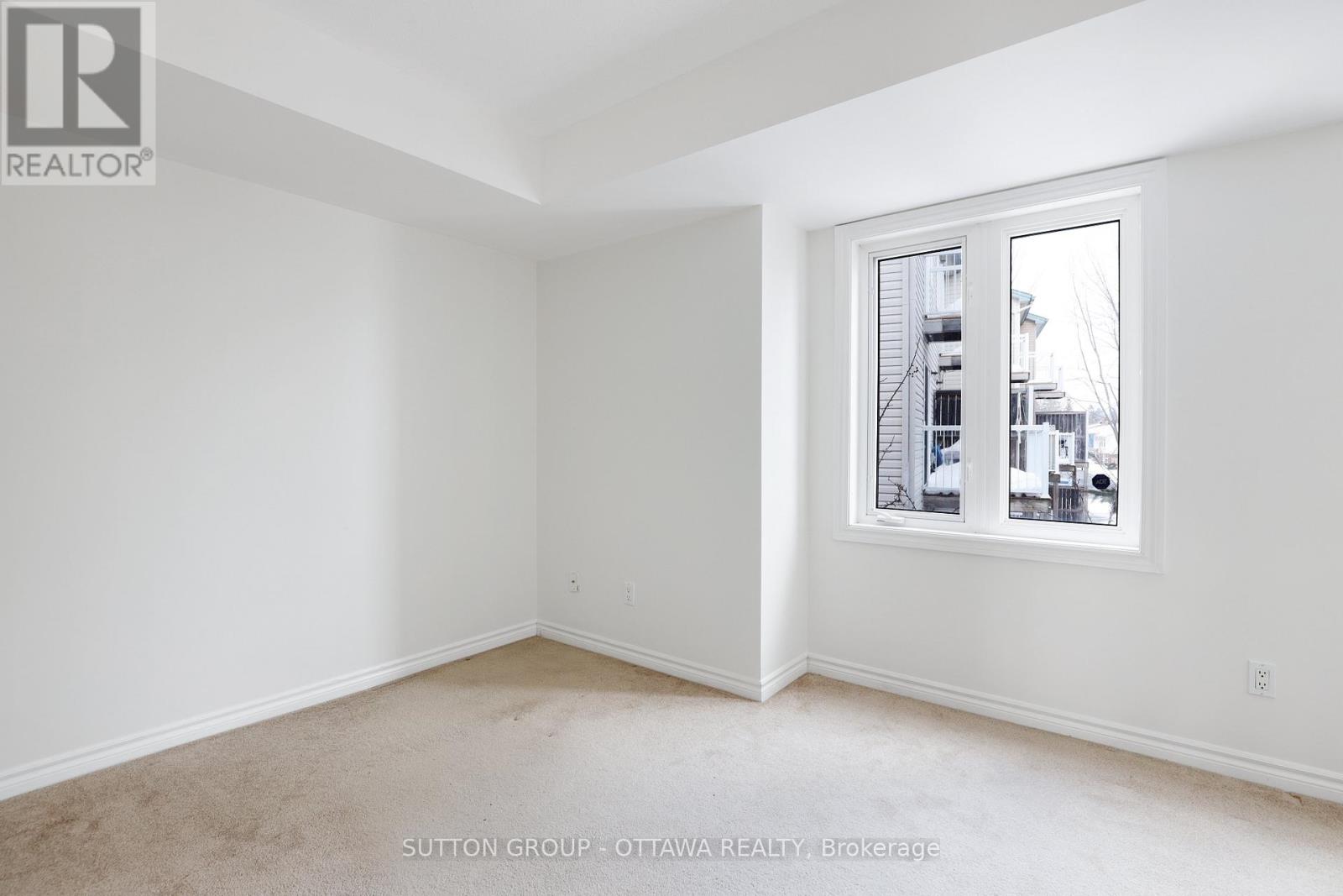 115 Tall Pines Private, Ottawa, Ontario  K2H 1H1 - Photo 21 - X12798658