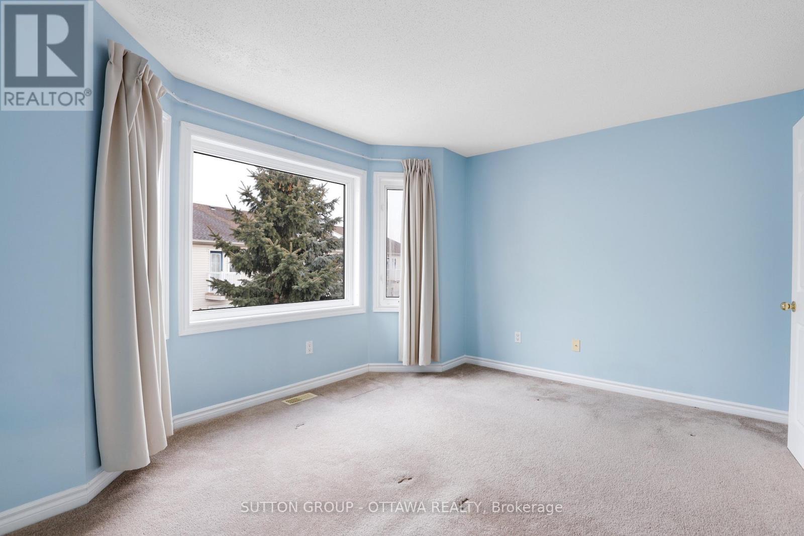 115 Tall Pines Private, Ottawa, Ontario  K2H 1H1 - Photo 31 - X12798658