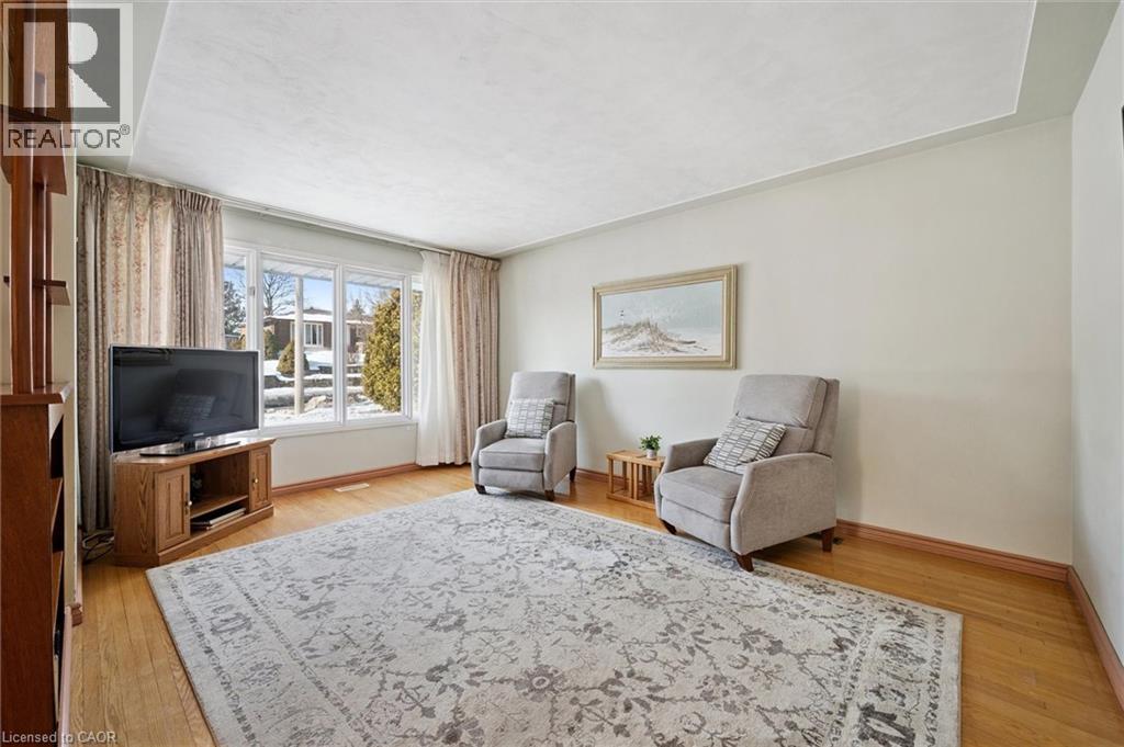 358 Southill Drive, Kitchener, Ontario  N2A 2R1 - Photo 6 - 40802335