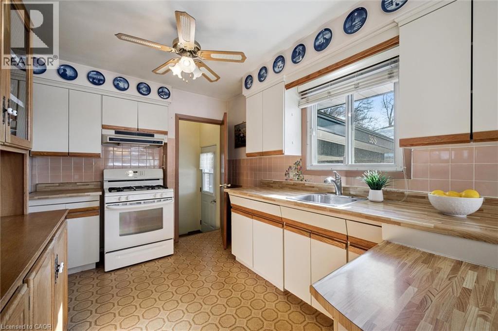 358 Southill Drive, Kitchener, Ontario  N2A 2R1 - Photo 9 - 40802335