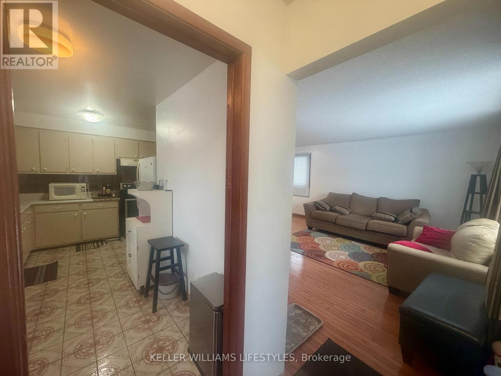 156 Paperbirch Crescent, London North, Ontario  N6G 1L7 - Photo 1 - X12799368