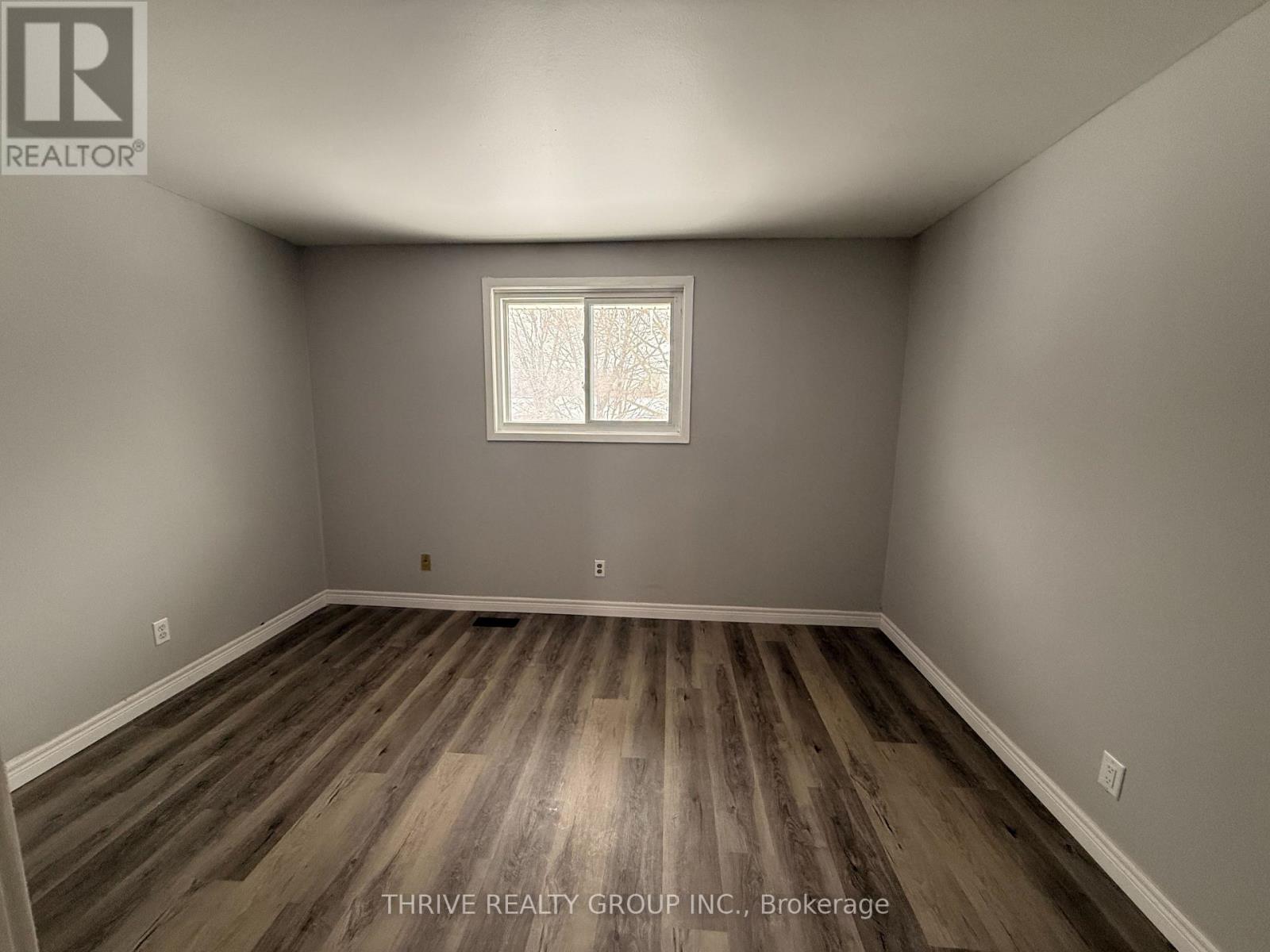 57 Toulon Crescent, London East, Ontario  N5V 1J4 - Photo 7 - X12799400