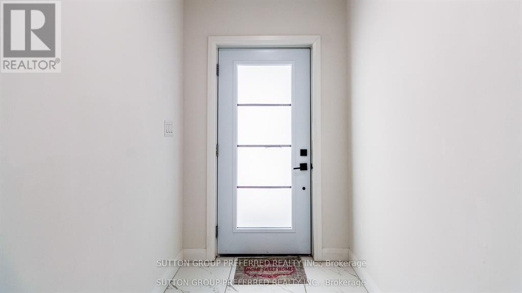 1041 Karenana Road, London South, Ontario  N6M 0K2 - Photo 4 - X12799426