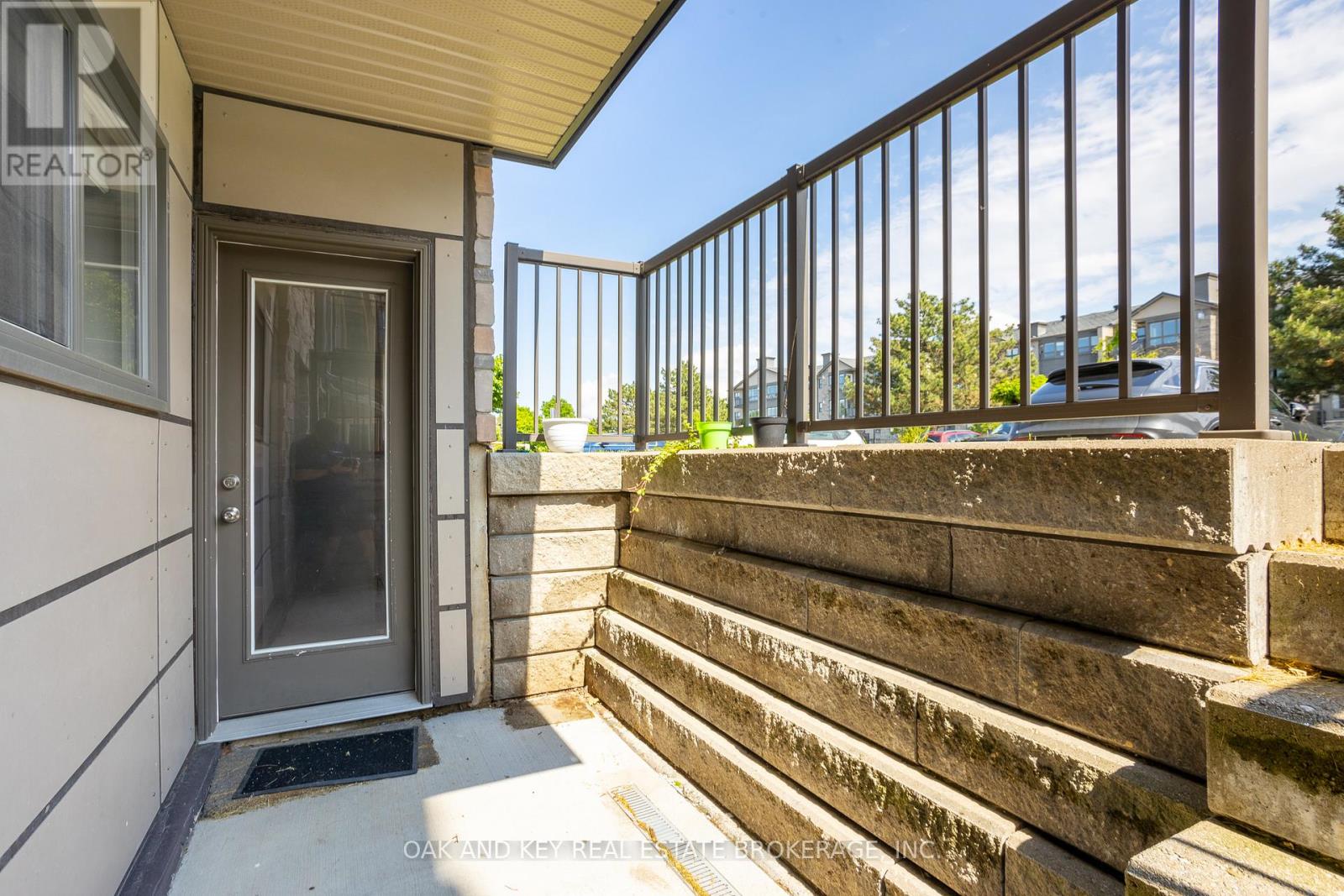 108 - 15 Jacksway Crescent, London North, Ontario  N5X 3T8 - Photo 5 - X12799440
