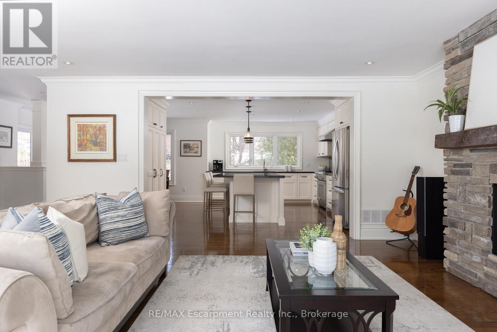 165 Walby Drive, Oakville, Ontario  L6L 4C9 - Photo 9 - W12799510