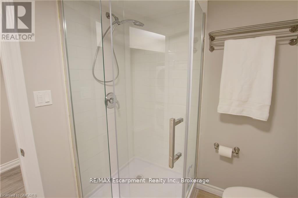 Lower - 2093 Maplewood Drive, Burlington, Ontario  L7R 2C6 - Photo 18 - W12757758