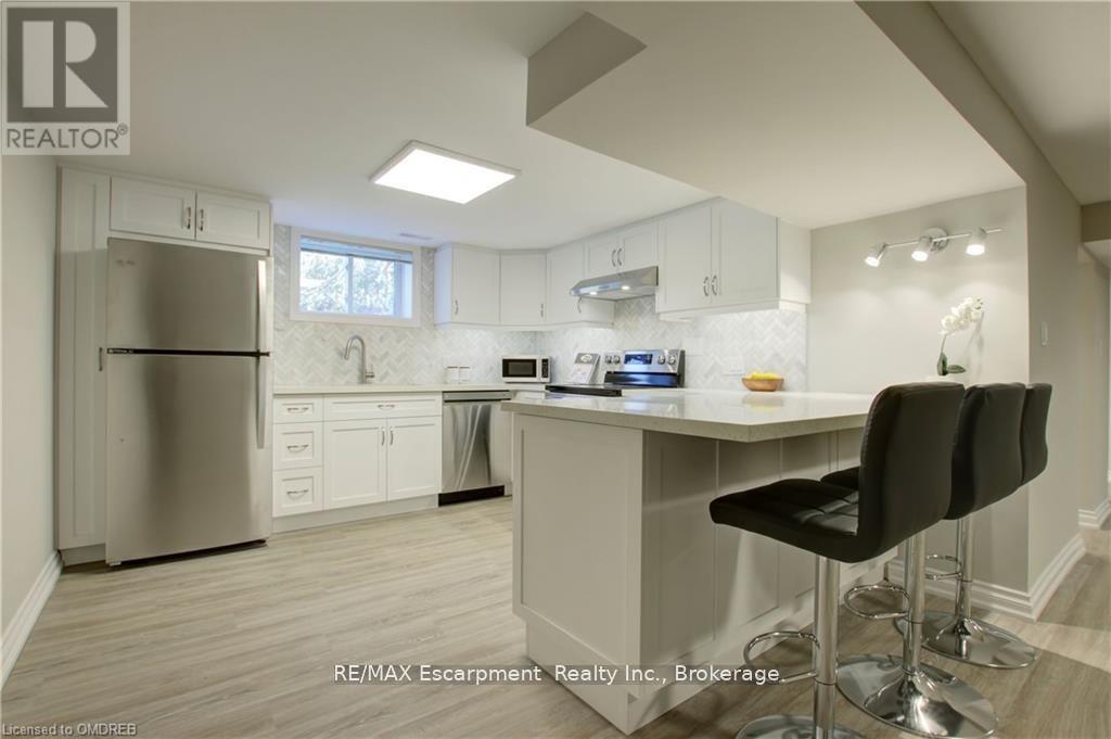 Lower - 2093 Maplewood Drive, Burlington, Ontario  L7R 2C6 - Photo 29 - W12757758