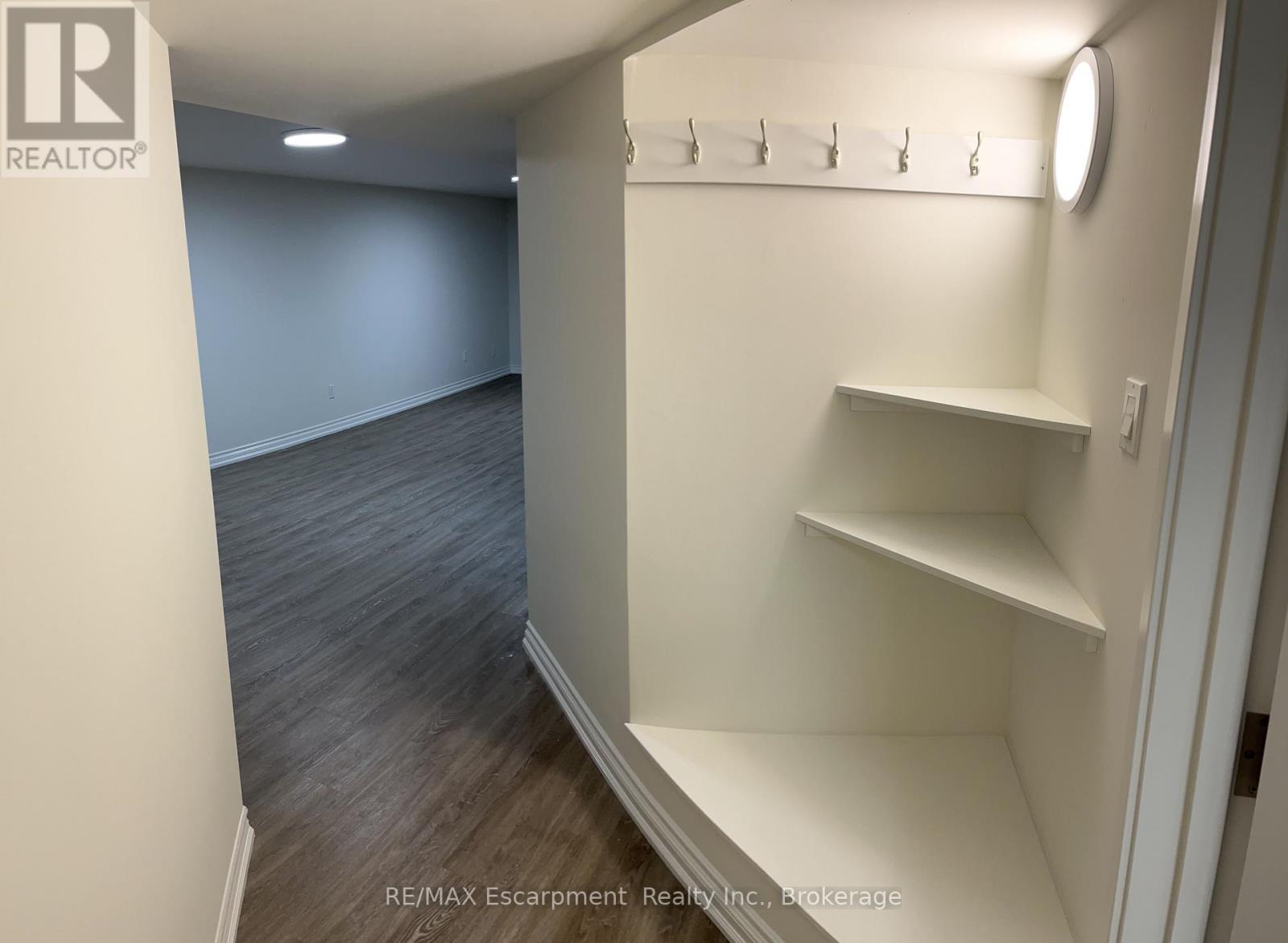 Lower - 2093 Maplewood Drive, Burlington, Ontario  L7R 2C6 - Photo 31 - W12757758