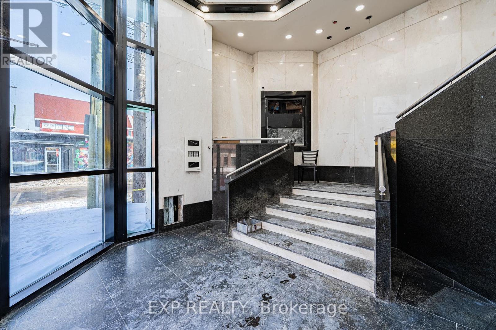 700 Somerset Street W, Ottawa, Ontario  K1R 6P6 - Photo 14 - X12799380