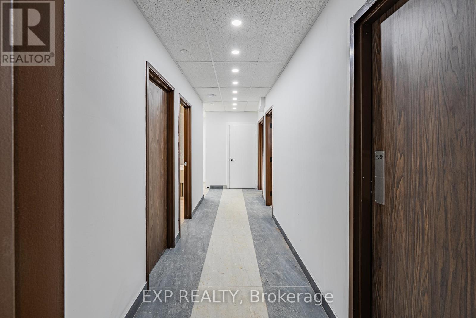 700 Somerset Street W, Ottawa, Ontario  K1R 6P6 - Photo 32 - X12799380