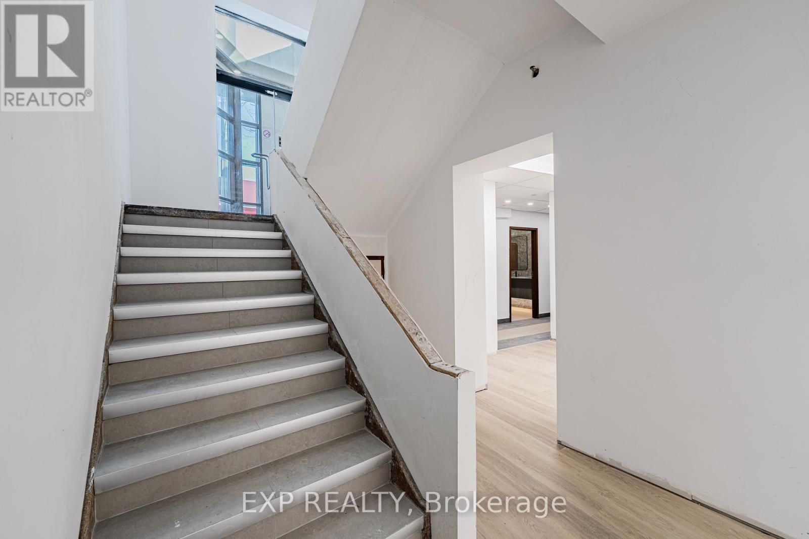 700 Somerset Street W, Ottawa, Ontario  K1R 6P6 - Photo 42 - X12799380