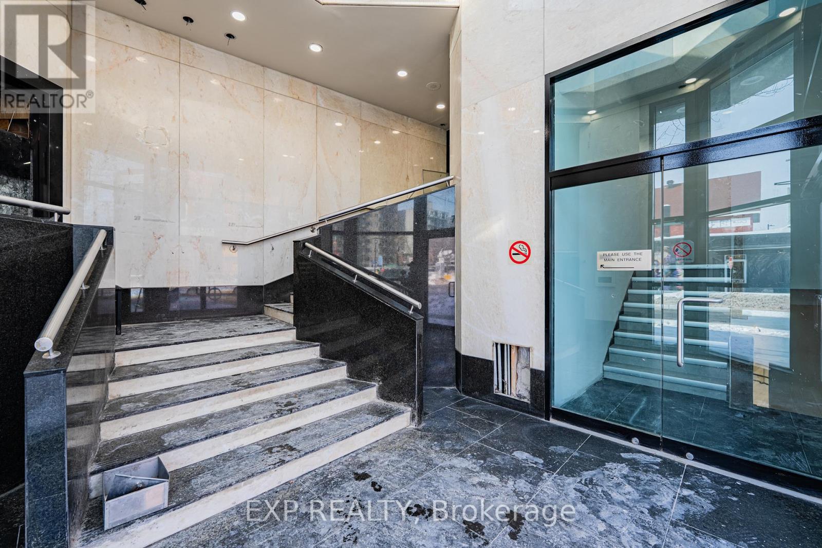 700 Somerset Street W, Ottawa, Ontario  K1R 6P6 - Photo 7 - X12799380