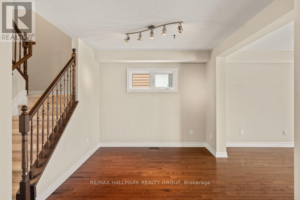 3513 Woodroffe Avenue, Ottawa, Ontario  K2G 7A7 - Photo 7 - X12799392