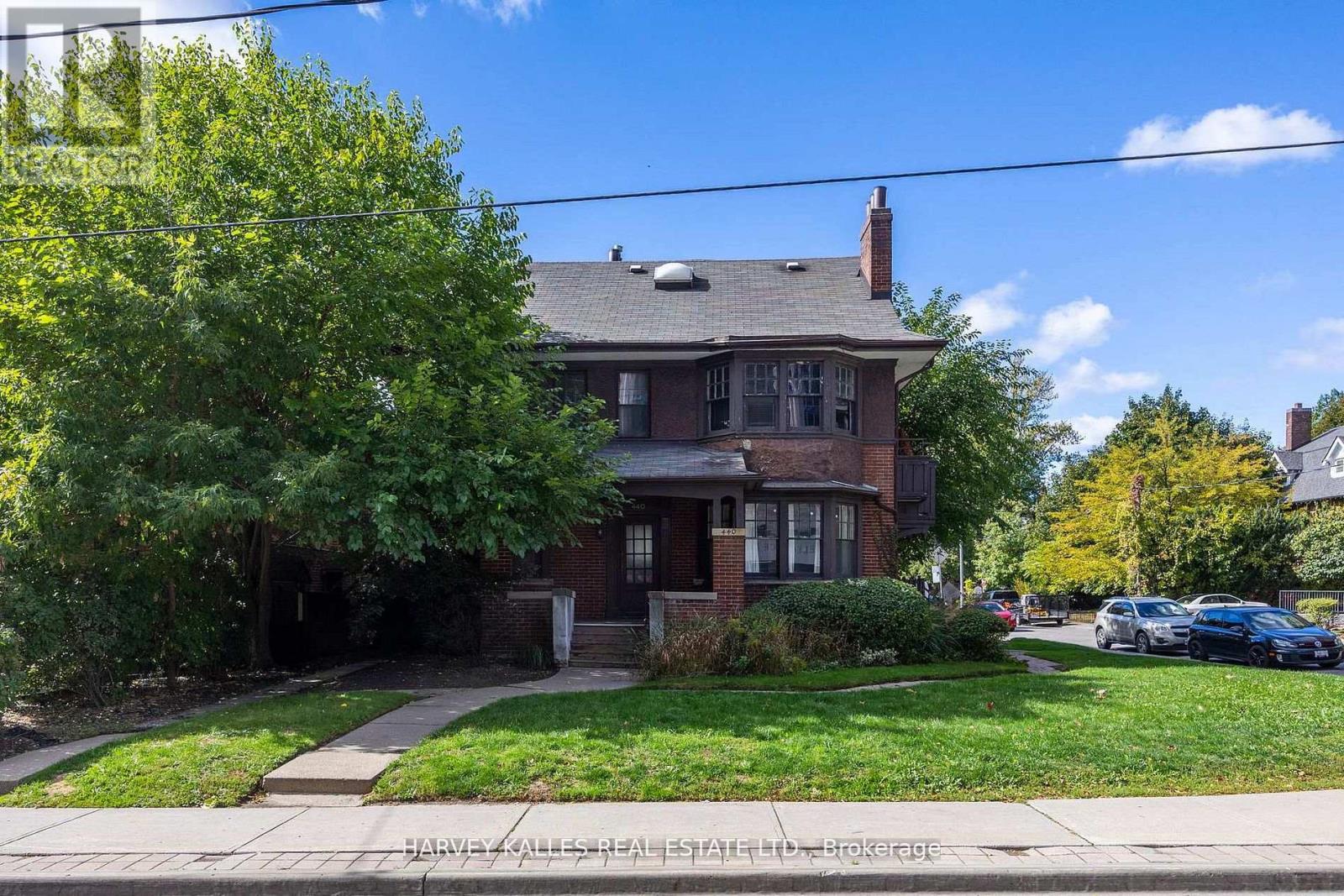 101 - 440 AVENUE ROAD, Toronto, Ontario