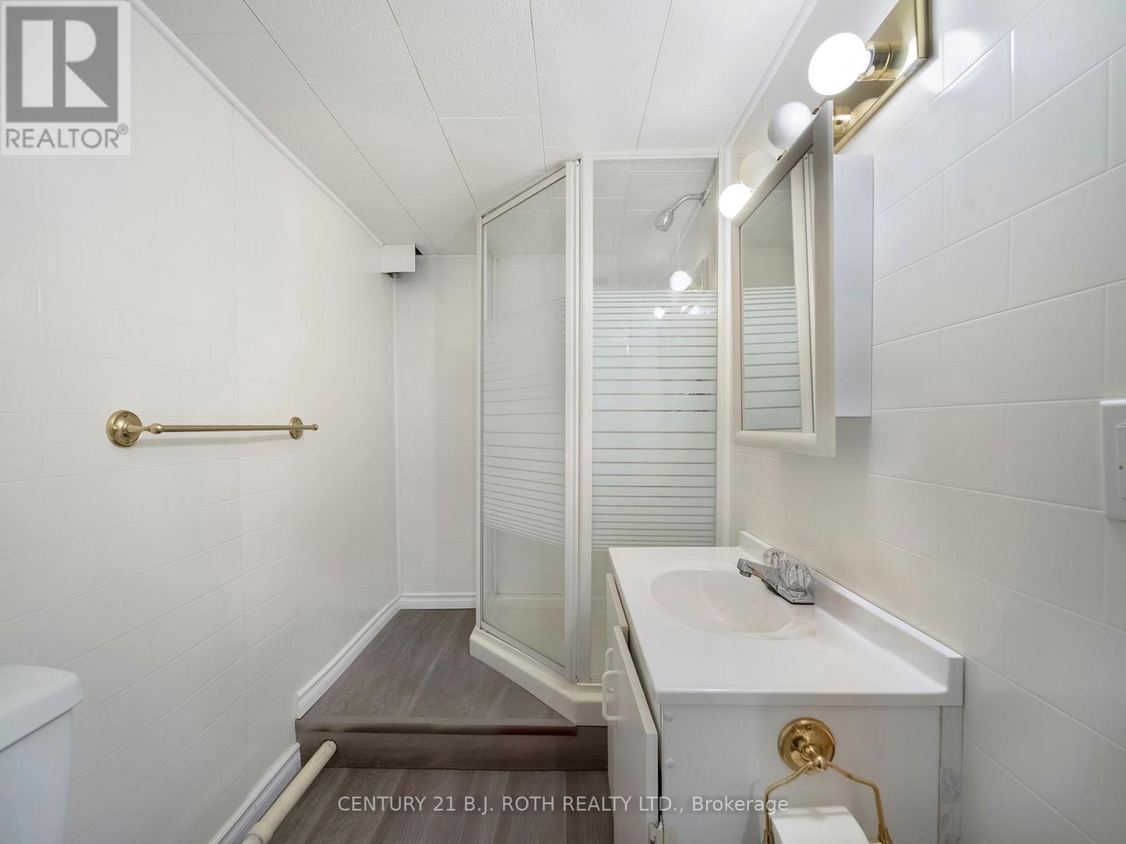 62 Tamarack Drive, Oro-Medonte, Ontario  L0L 1T0 - Photo 11 - S12512128