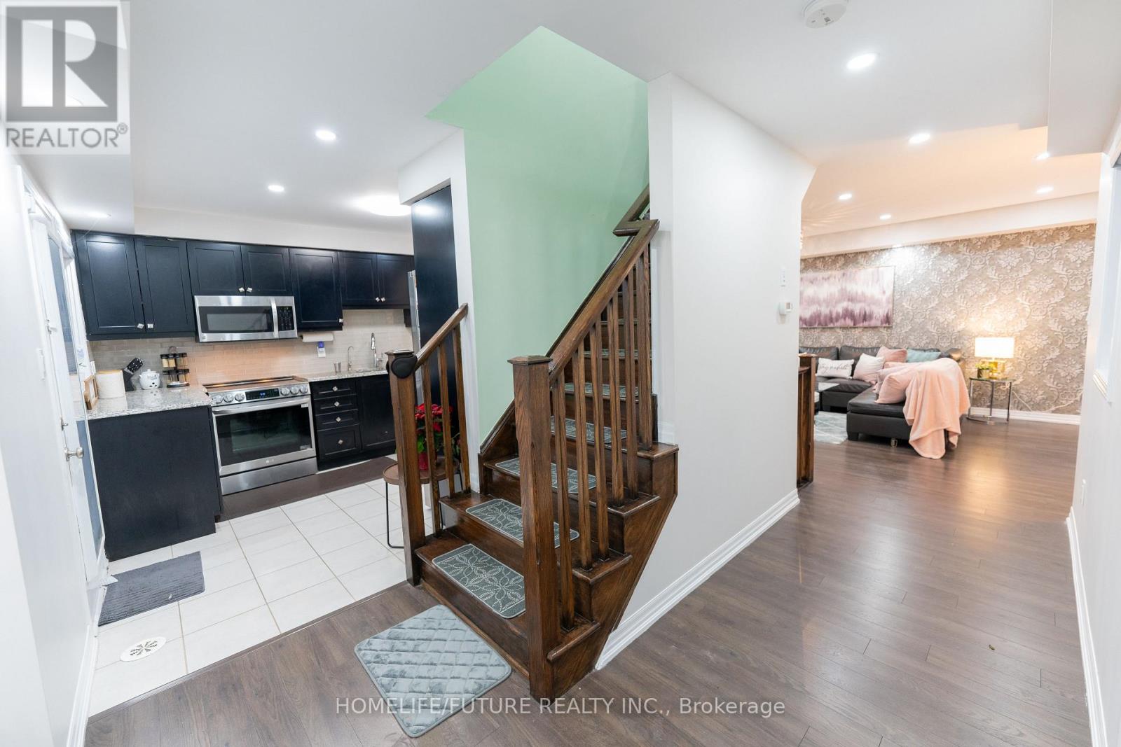 275 Ellen Davidson Drive, Oakville, Ontario  L6M 0V6 - Photo 20 - W12797828