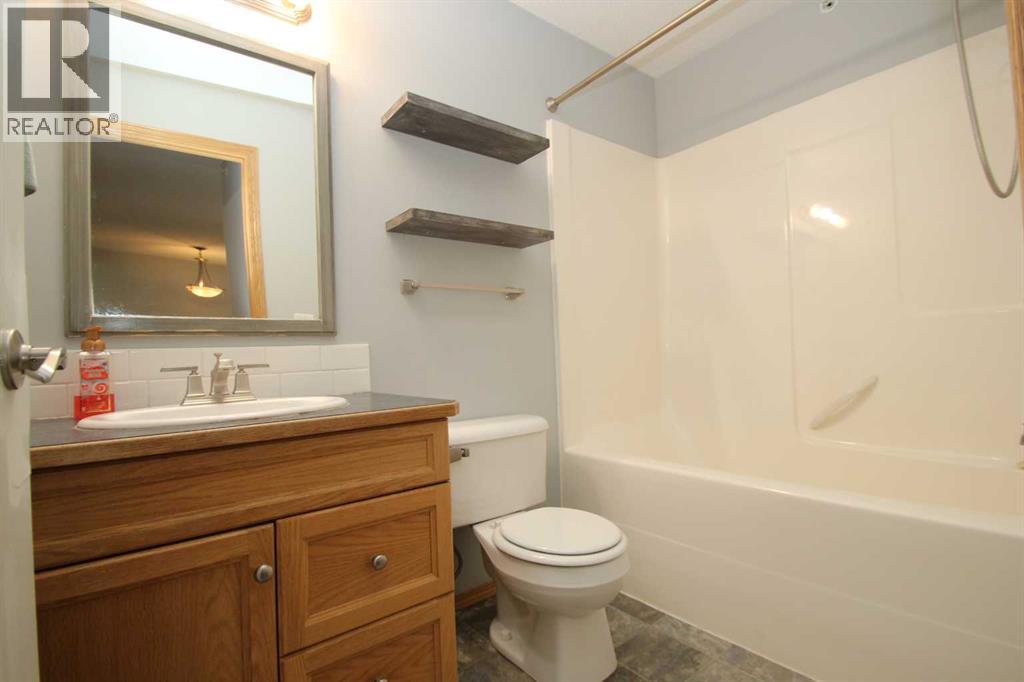 320, 260 Duston Street, Red Deer, Alberta  T4R 2S7 - Photo 24 - A2287268