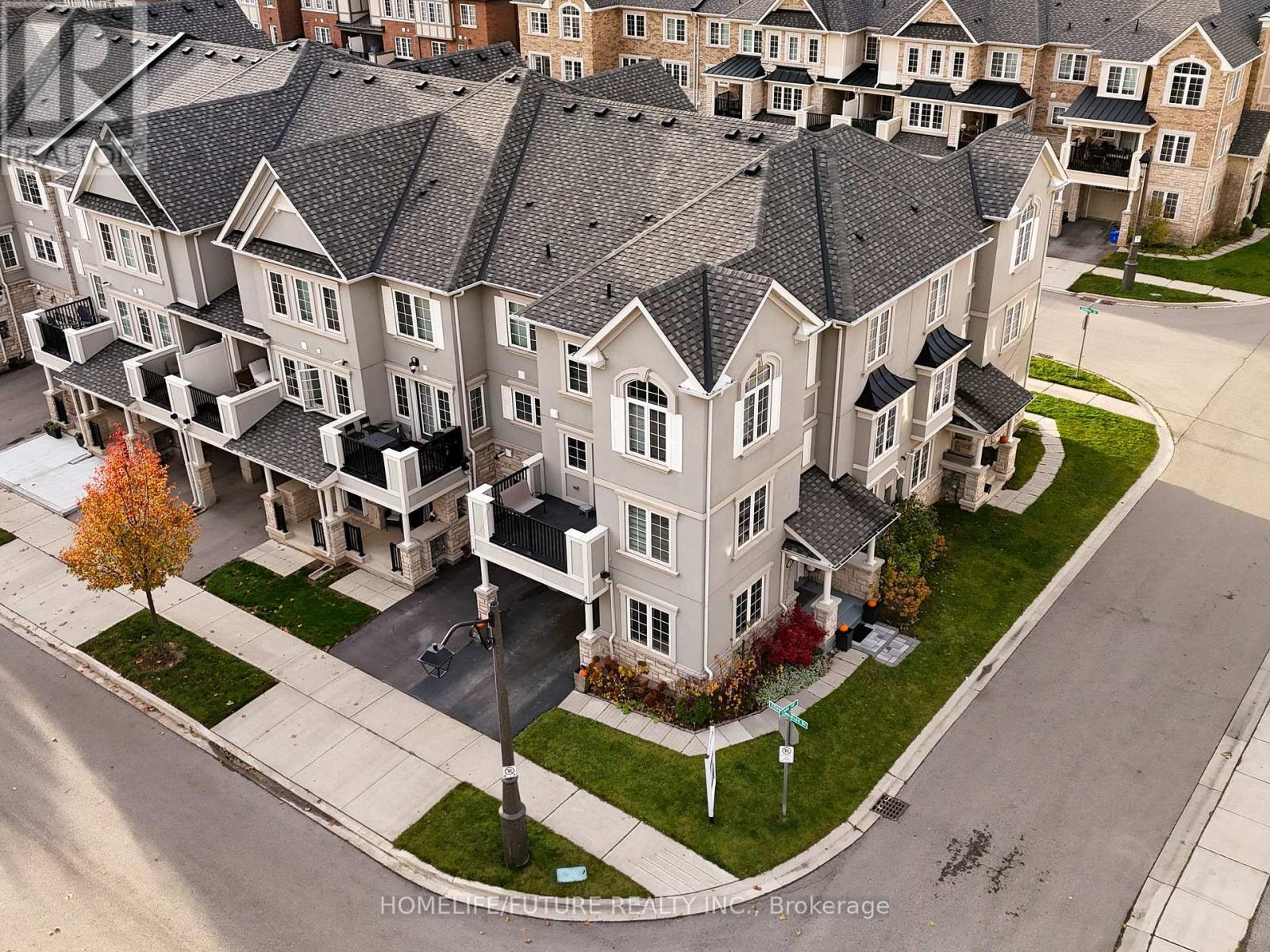 275 Ellen Davidson Drive, Oakville, Ontario  L6M 0V6 - Photo 2 - W12797828