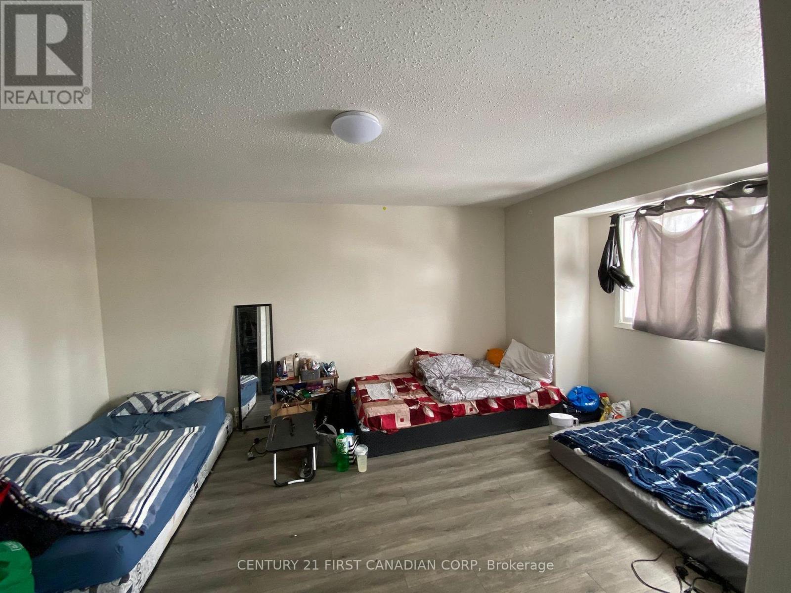 7- Upper - 595 Third Street, London East, Ontario  N5V 4A1 - Photo 8 - X12786324