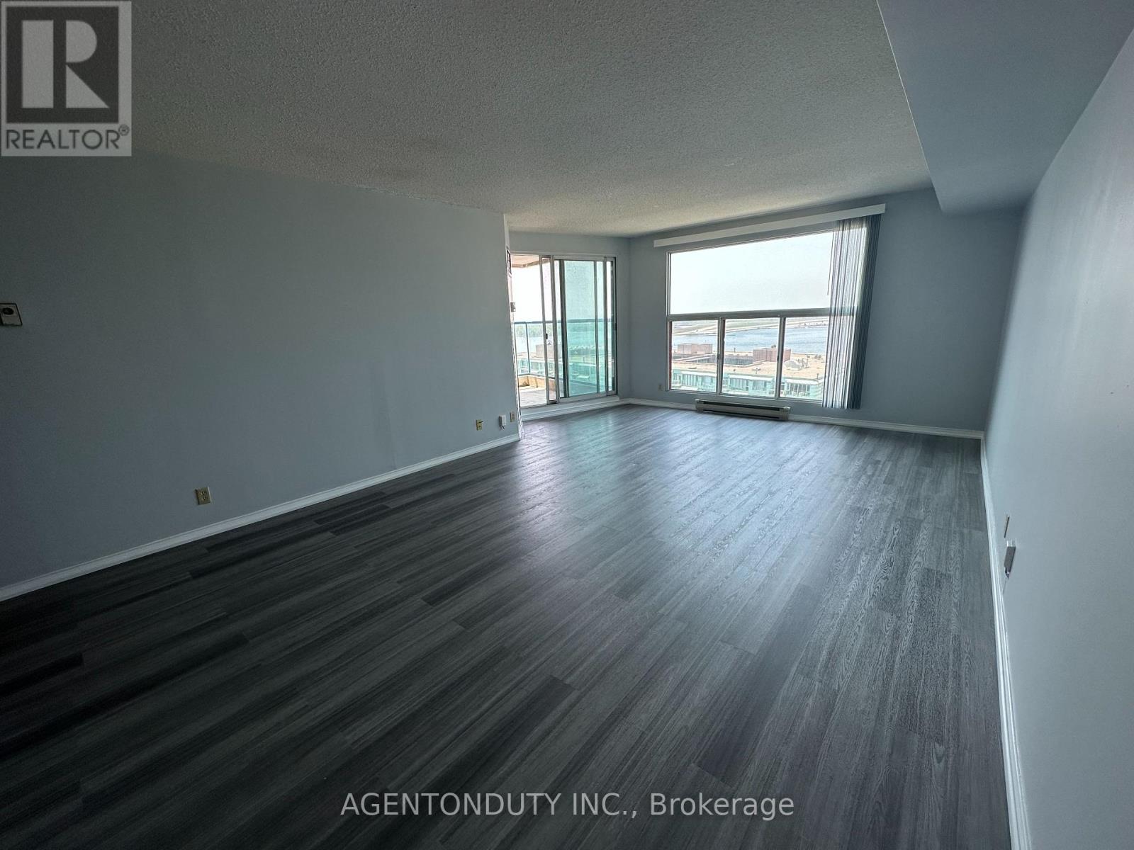 2211 - 77 Harbour Square, Toronto, Ontario  M5J 2S2 - Photo 22 - C12799332