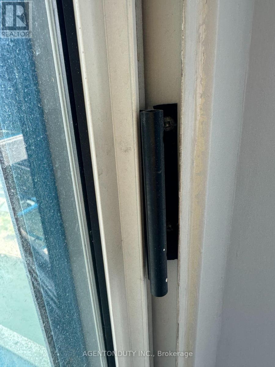 2211 - 77 Harbour Square, Toronto, Ontario  M5J 2S2 - Photo 27 - C12799332