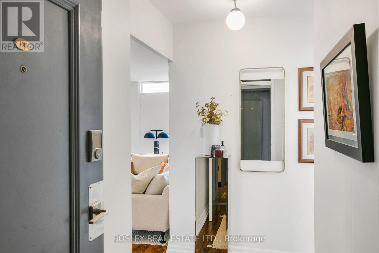 1411 - 10 Edgecliff Golfway, Toronto, Ontario  M3C 3A3 - Photo 2 - C12799342