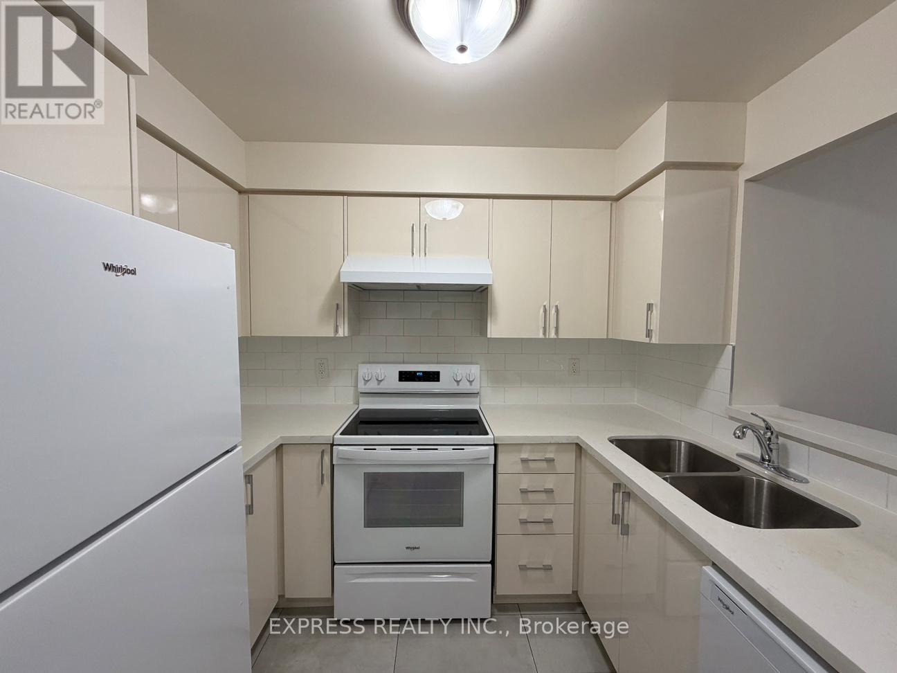 Ph16 - 39 Pemberton Avenue, Toronto, Ontario  M2M 4L6 - Photo 3 - C12799346