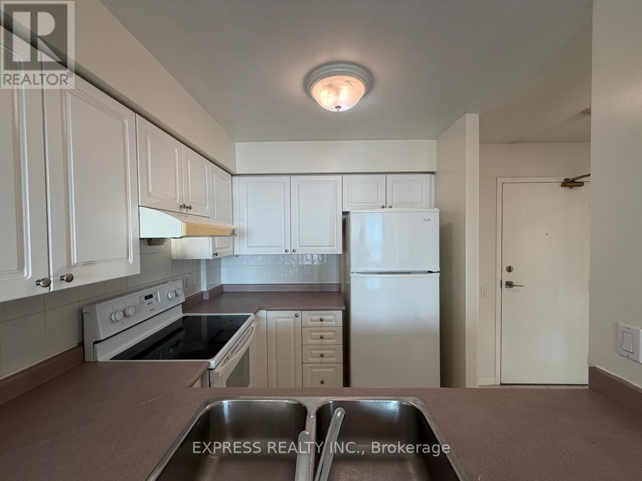 1505 - 8 Hillcrest Avenue, Toronto, Ontario  M2N 6Y6 - Photo 4 - C12799352