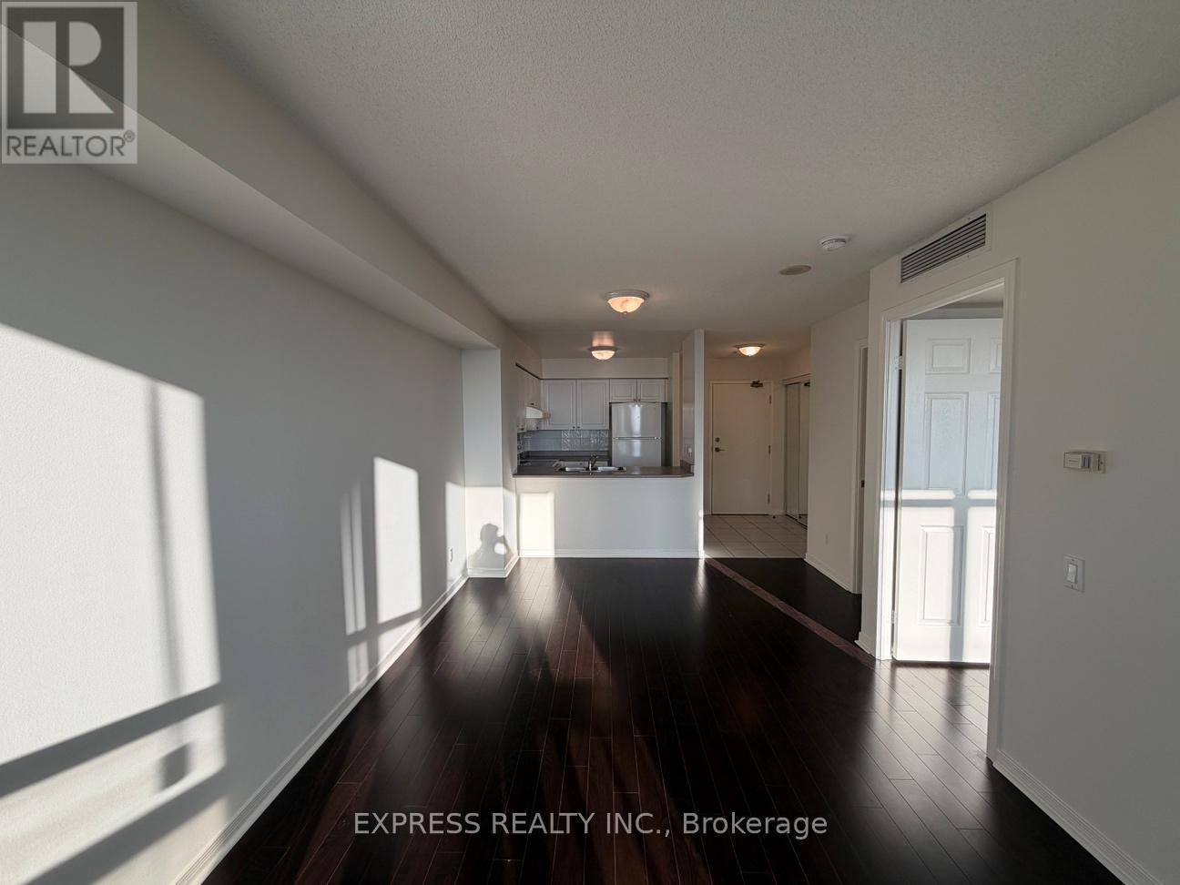 1505 - 8 Hillcrest Avenue, Toronto, Ontario  M2N 6Y6 - Photo 6 - C12799352