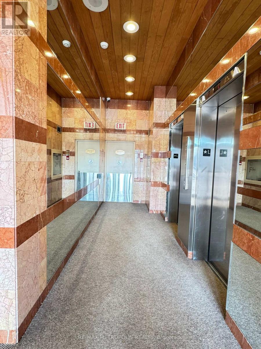 704 - 250 Queens Quay W, Toronto, Ontario  M5J 2N2 - Photo 5 - C12799366