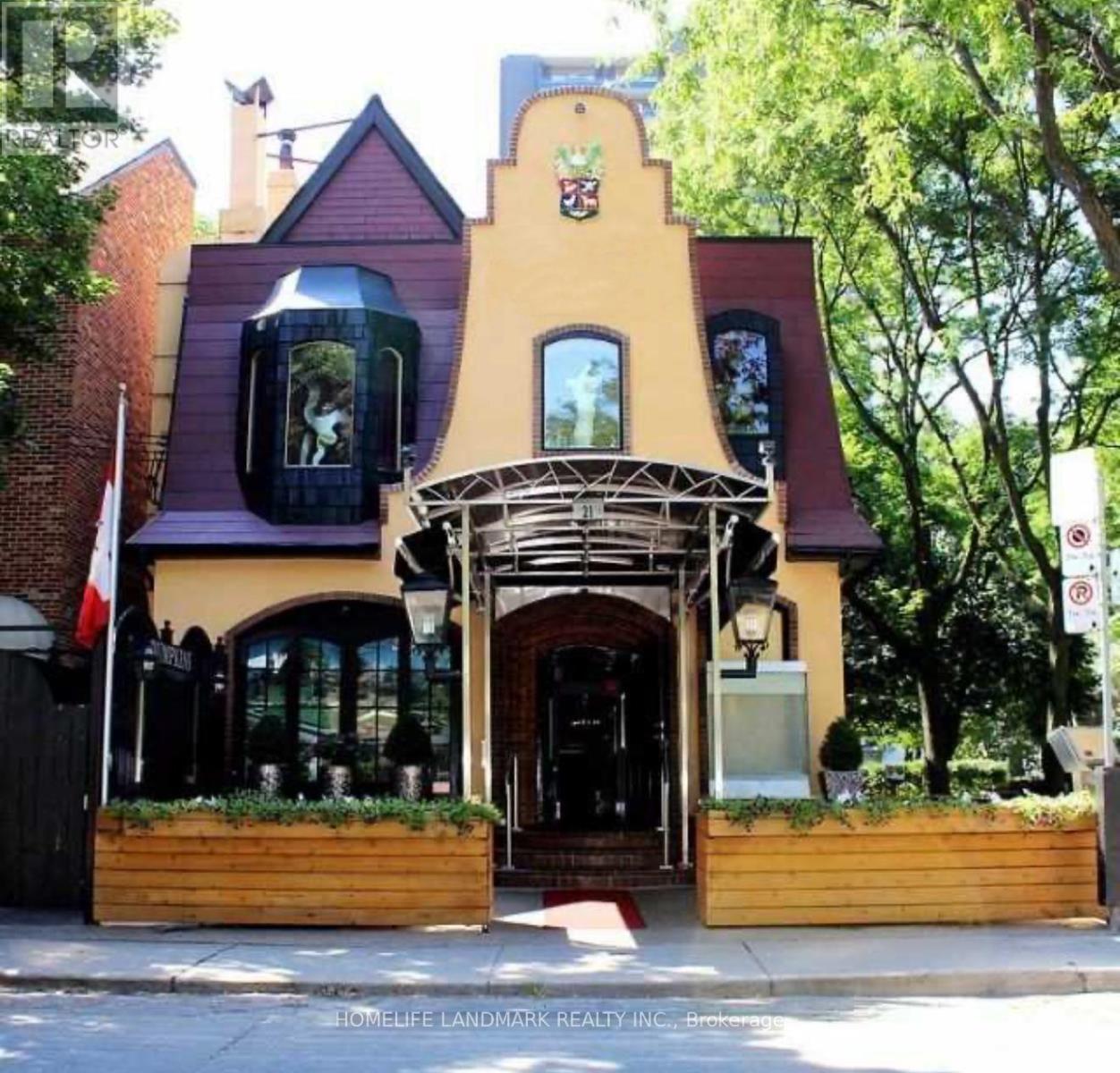 21 GLOUCESTER STREET, Toronto, Ontario