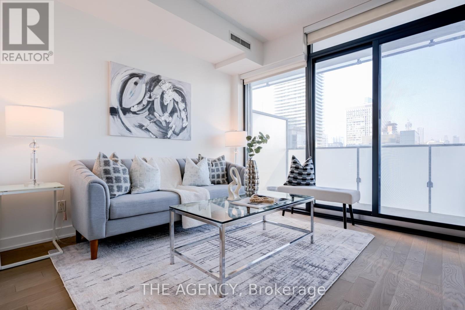 2214 - 25 Richmond Street E, Toronto, Ontario  M5C 0A6 - Photo 3 - C12799446