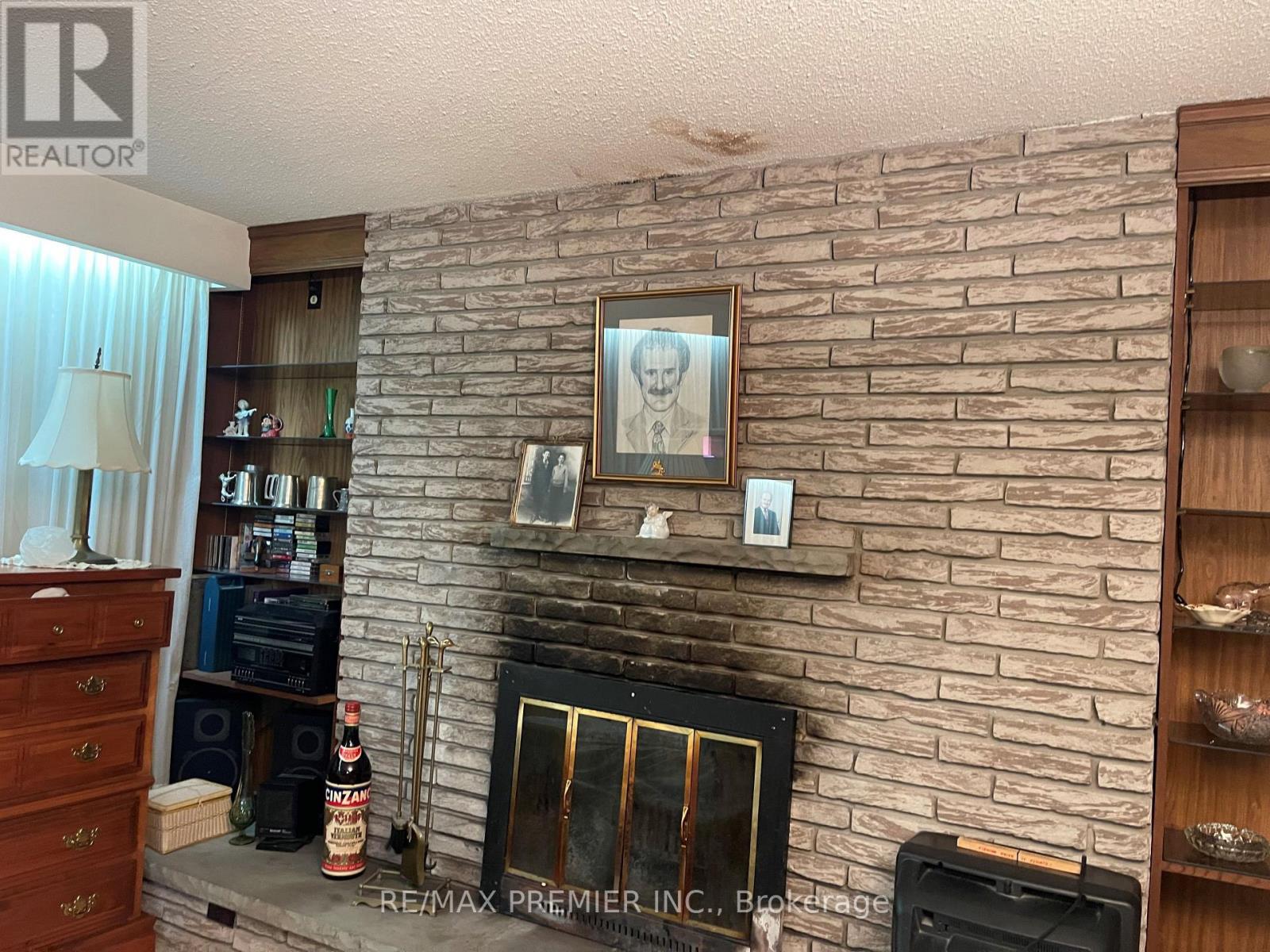 33 Forest Road, Ajax, Ontario  L1S 2N2 - Photo 2 - E12799376