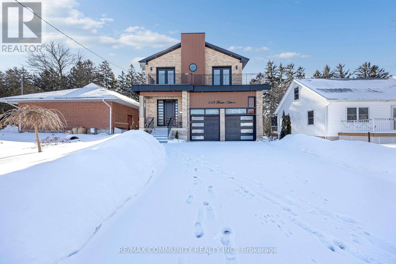 645 Fraser Avenue, Oshawa, Ontario  L1J 6R8 - Photo 1 - E12799418